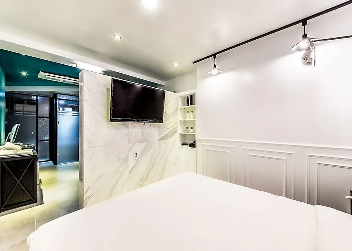 Daniel Campanella Hotel Seoul